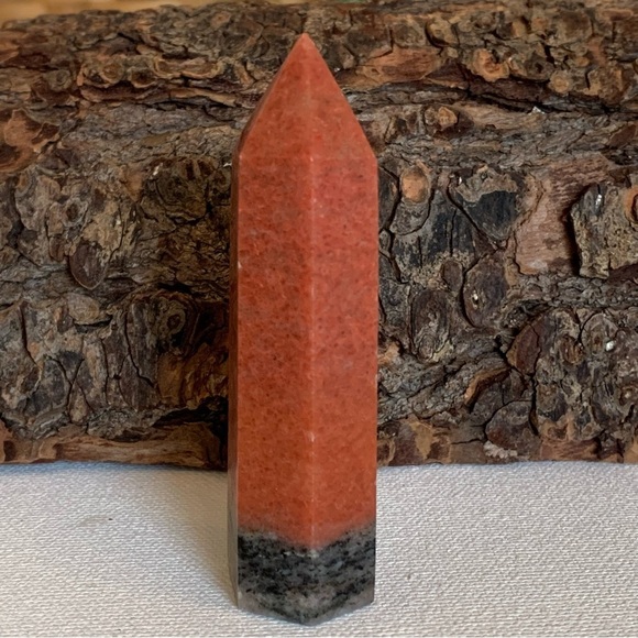Red Calcite Crystal Tower Healing Point Obelisk Chakra Stone Reiki Wand 3.2" 68g - Picture 11 of 14